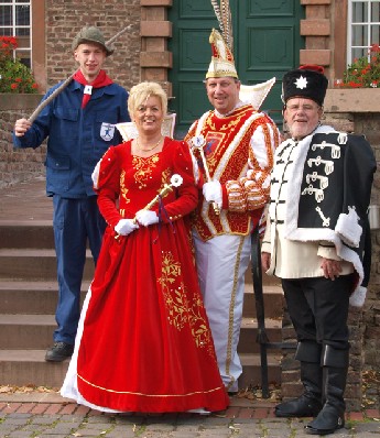 Prinzenpaar 2009/2010 Thilo I & Irene I und Prinzenfhrer Jakob und Schanzeremmel Holger